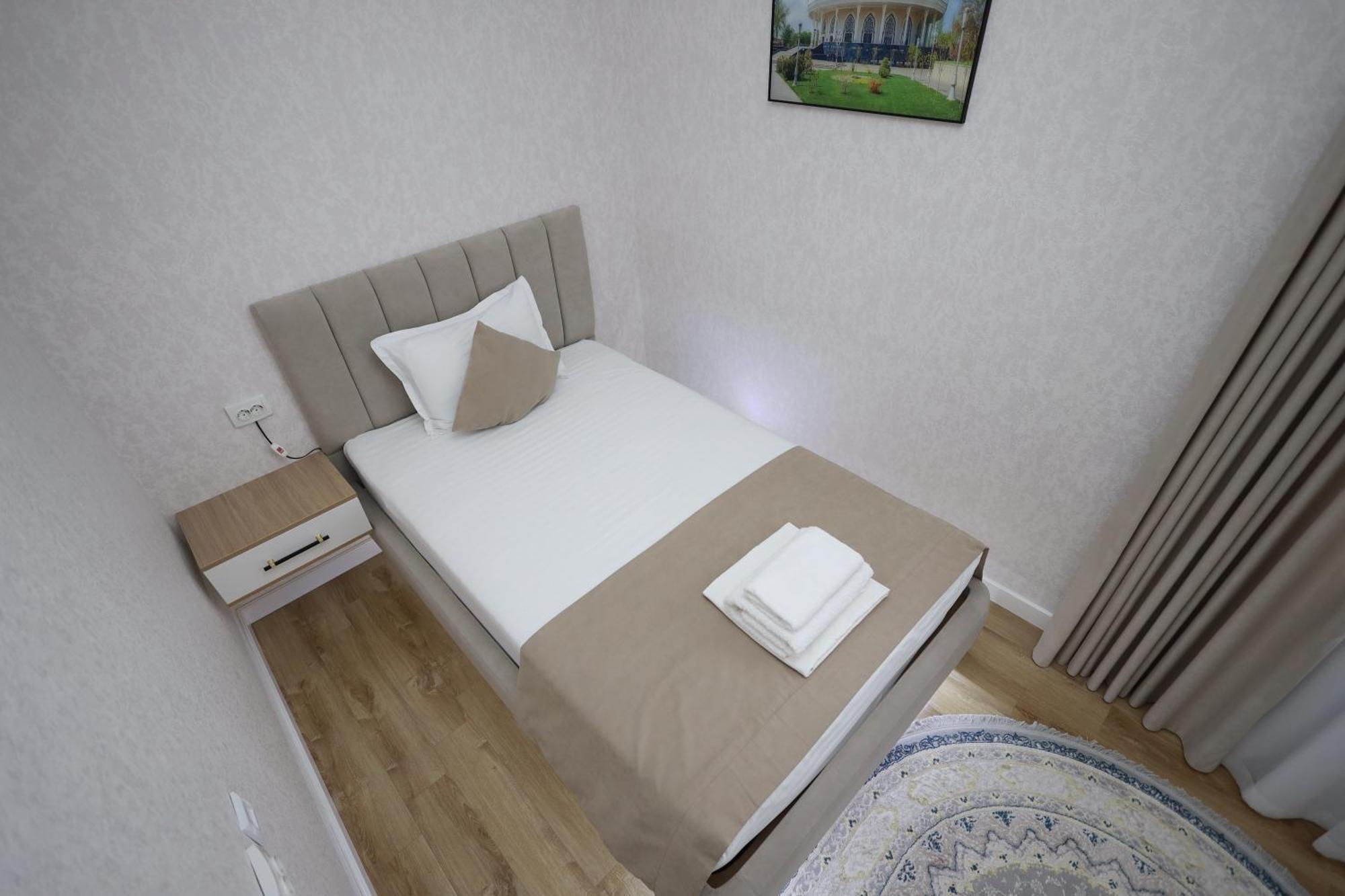 Ideal Hotel นูกุส ภายนอก รูปภาพ