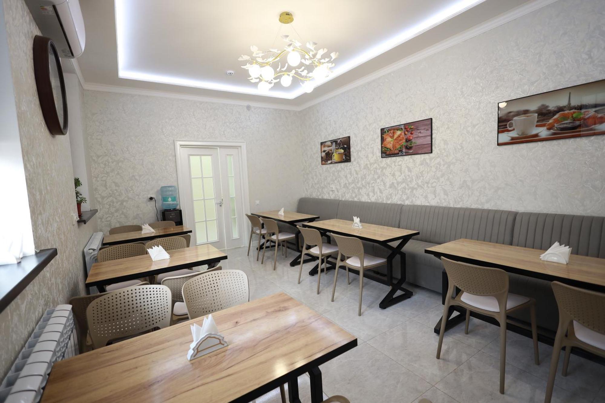 Ideal Hotel นูกุส ภายนอก รูปภาพ