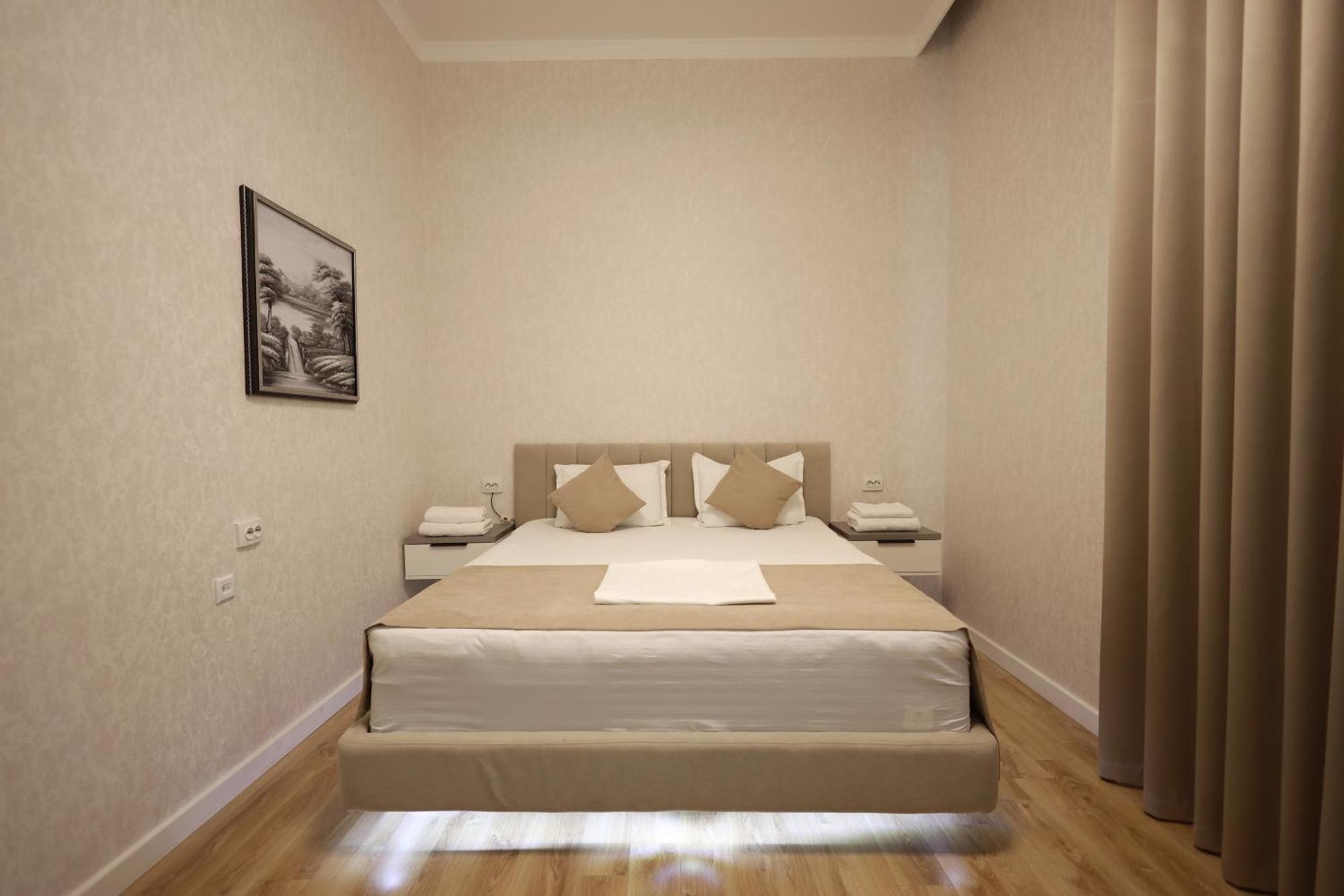 Ideal Hotel นูกุส ภายนอก รูปภาพ